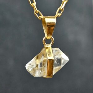 colgante de cuarzo herkimer en oro de 18k