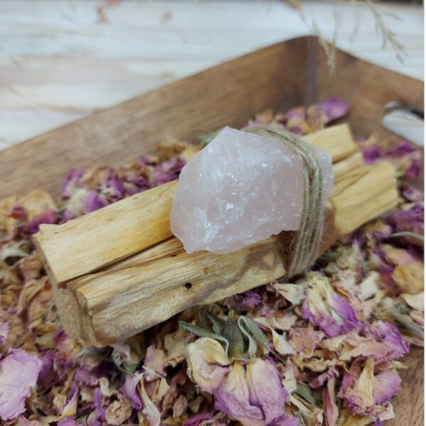 palo santo y cuarzo rosa