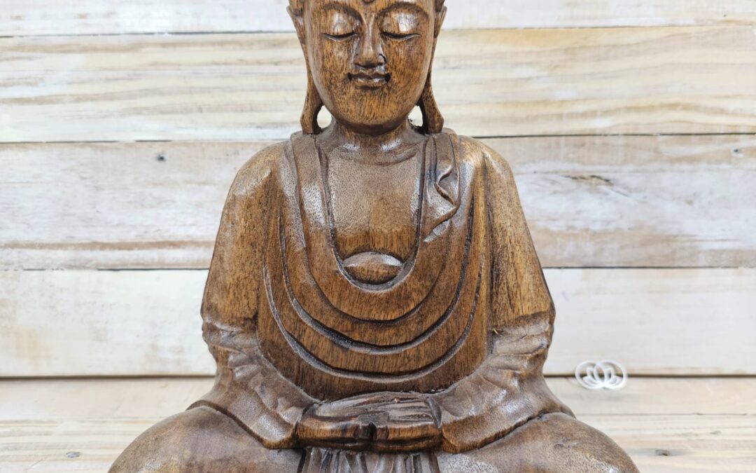 Figura de Buda madera